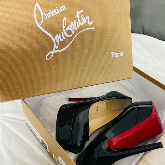 Pumps - Picture 3 of 8